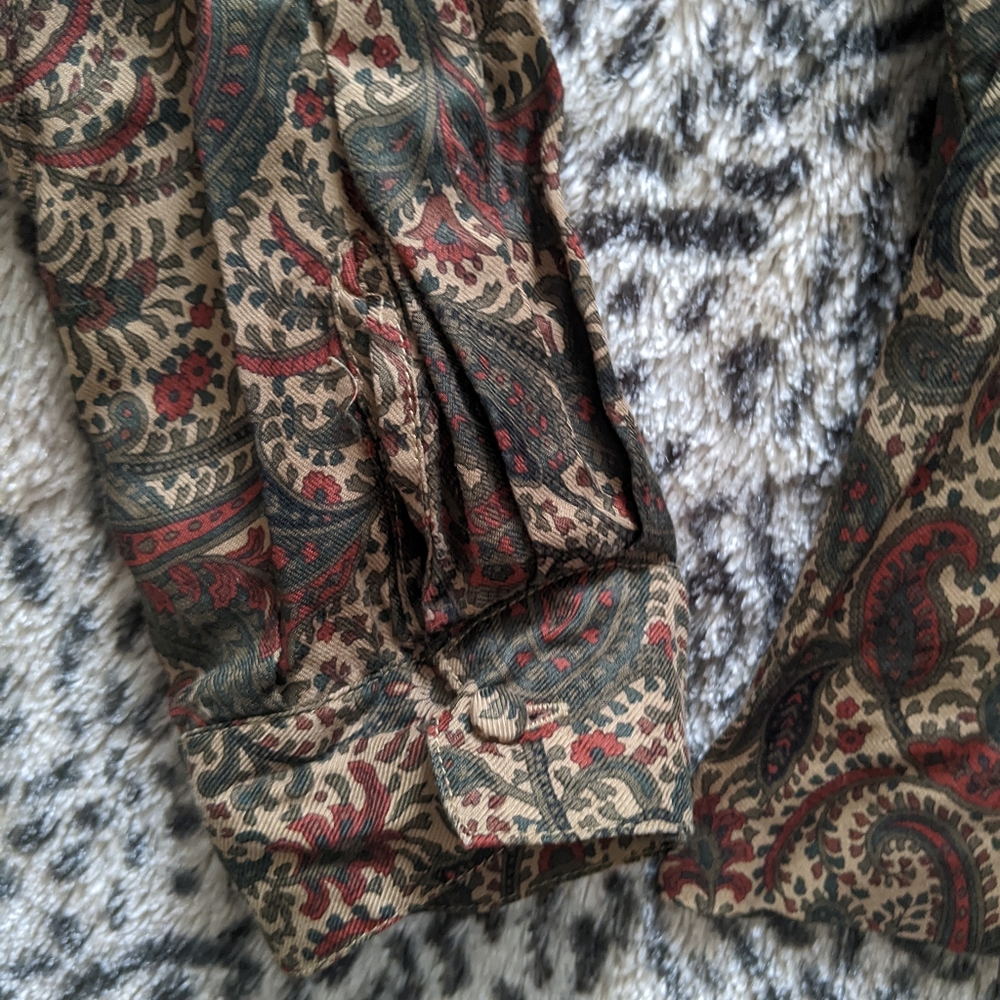 Vintage Paisley Blouse - Picture 2 of 8